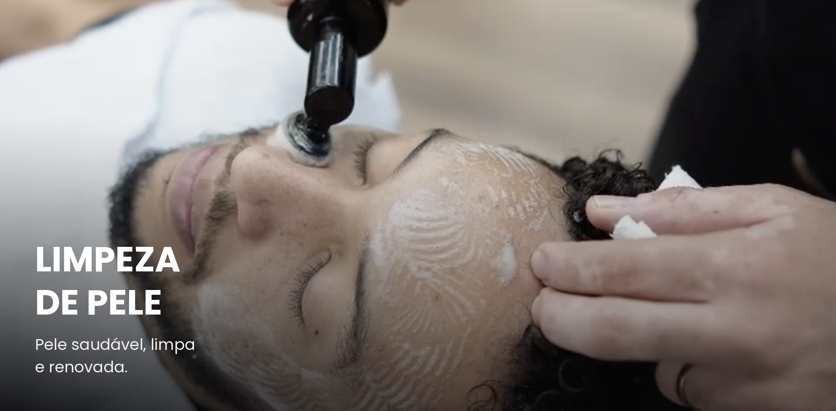 Limpeza de pele na Barbearia Seu Liah